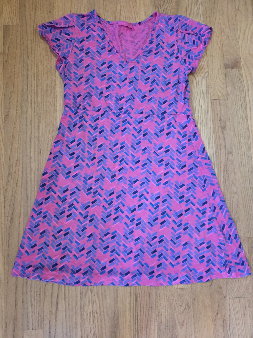 Fresh Produce Pink Dress with Blue Chevron Print Size Medium